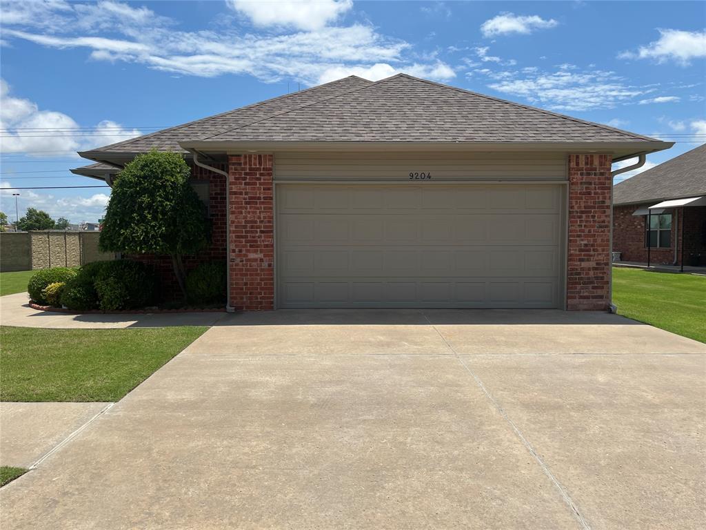 Property Photo: 9204 Roadrunner Avenue OK 73139