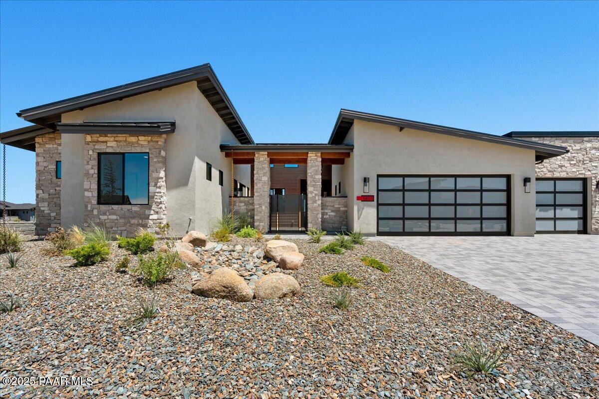 Property Photo:  5055 E Frost Lane  AZ 86314 