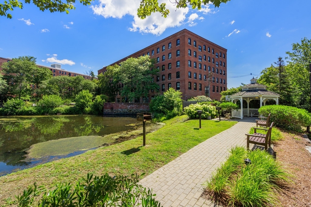 Property Photo: 10 Crowninshield St 408 MA 01960