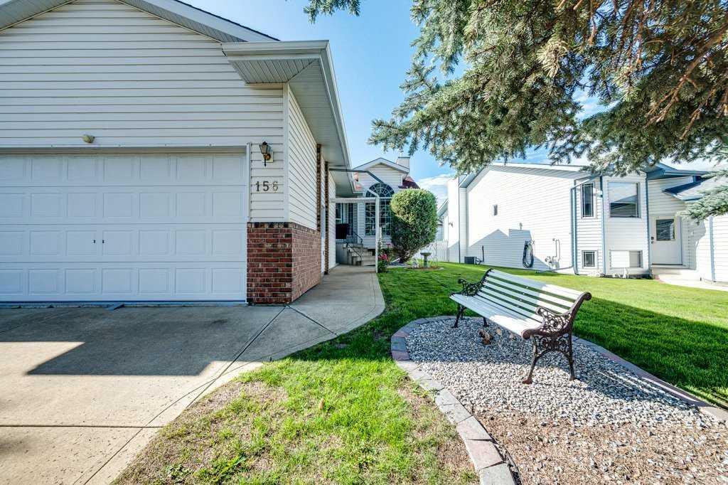 Property Photo:  156 Doran Crescent  AB T4R 2M6 
