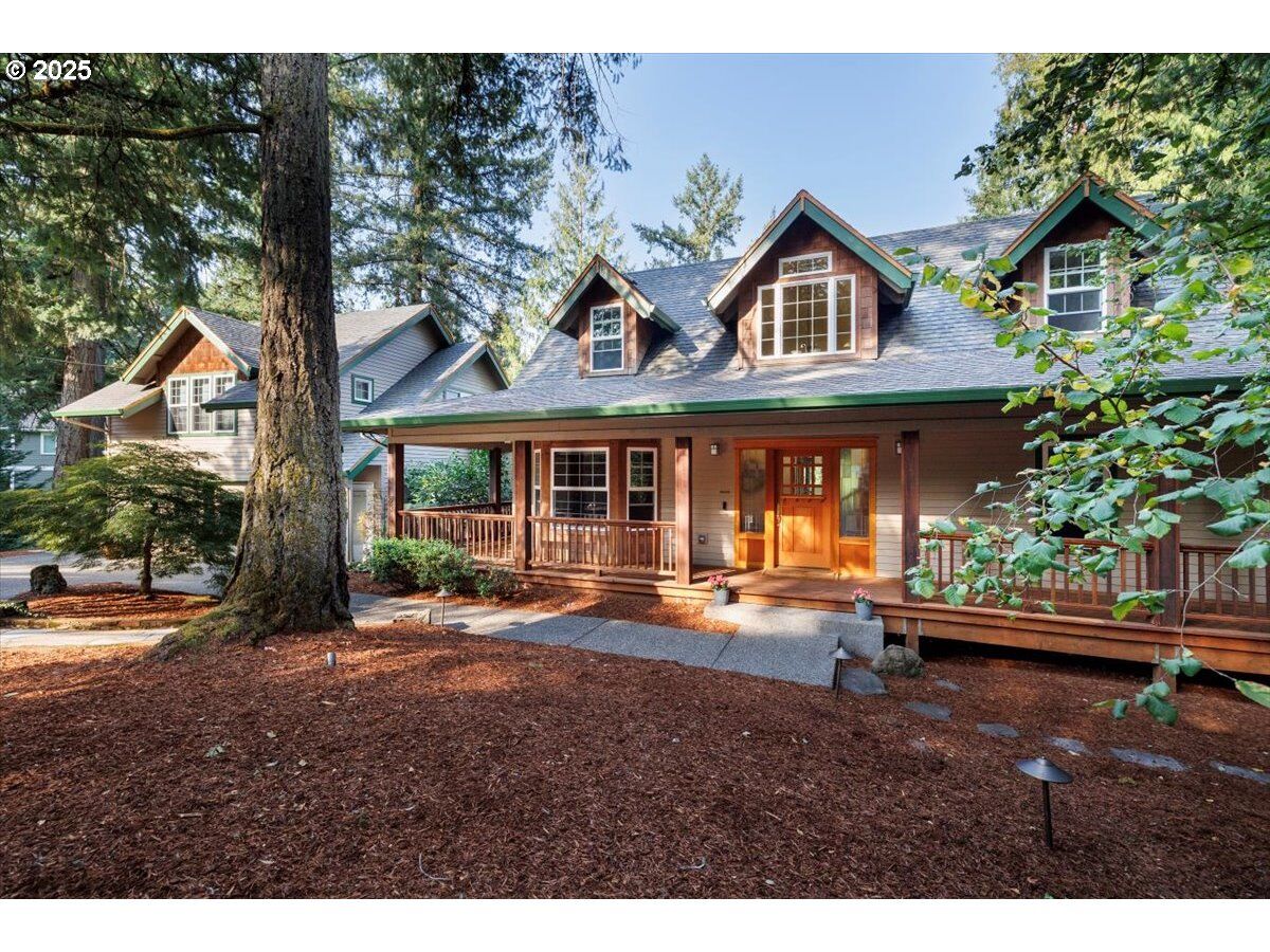 Property Photo:  9690 SW Spring Crest Dr  OR 97225 