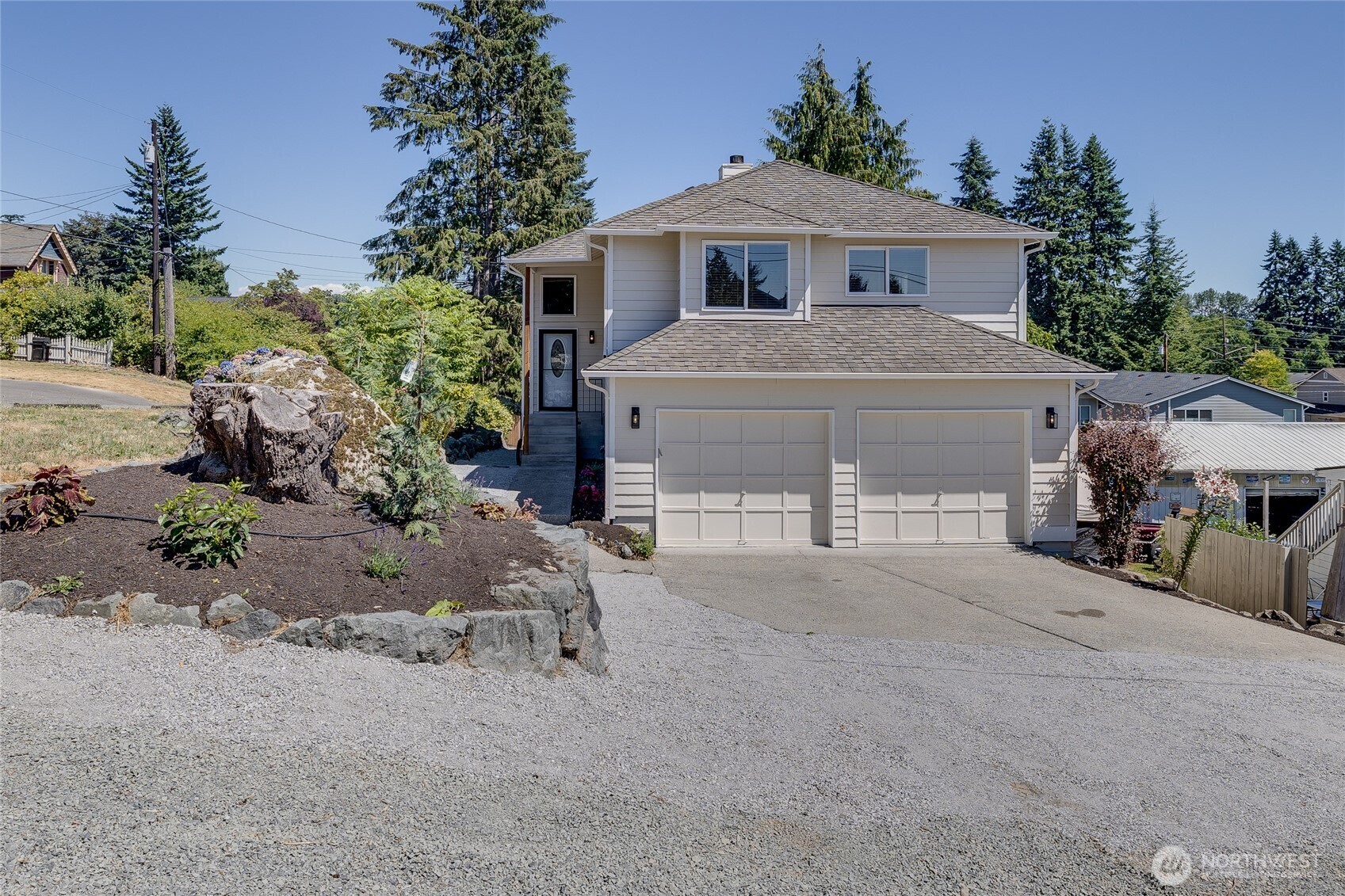 Property Photo:  817  Ford Avenue  WA 98290 