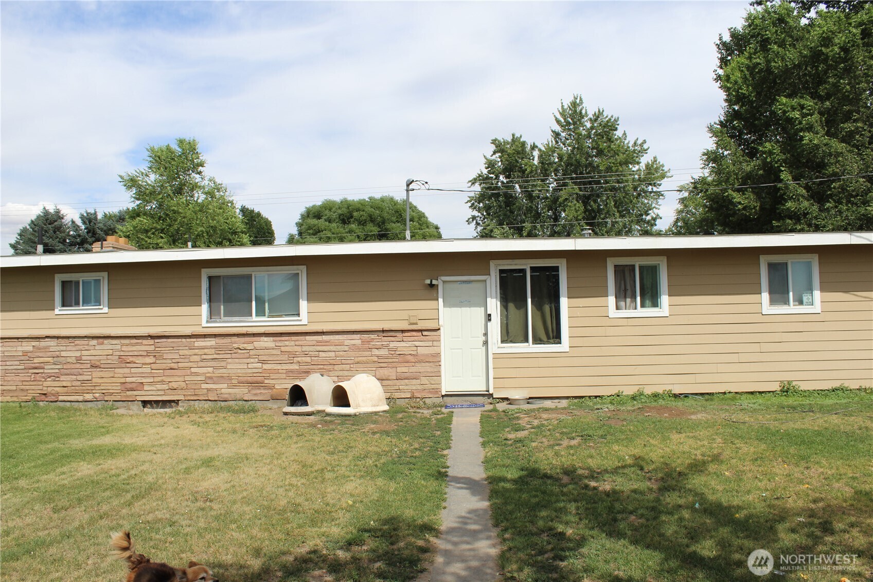 Property Photo:  5788 NE Road K  WA 98837 