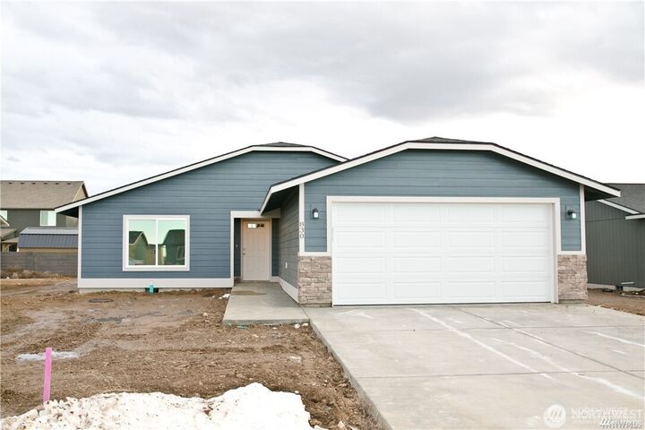 702  O Street NE  Quincy WA 98848 photo