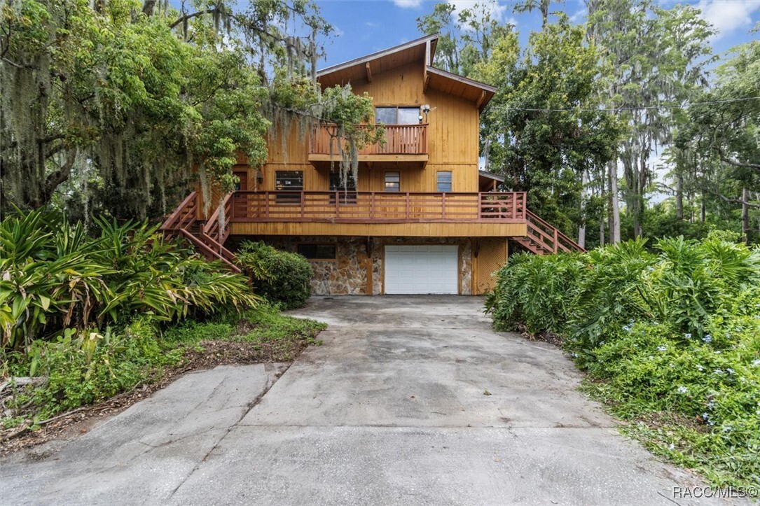 Property Photo: 503 W Lutz Lake Fern Road FL 33548