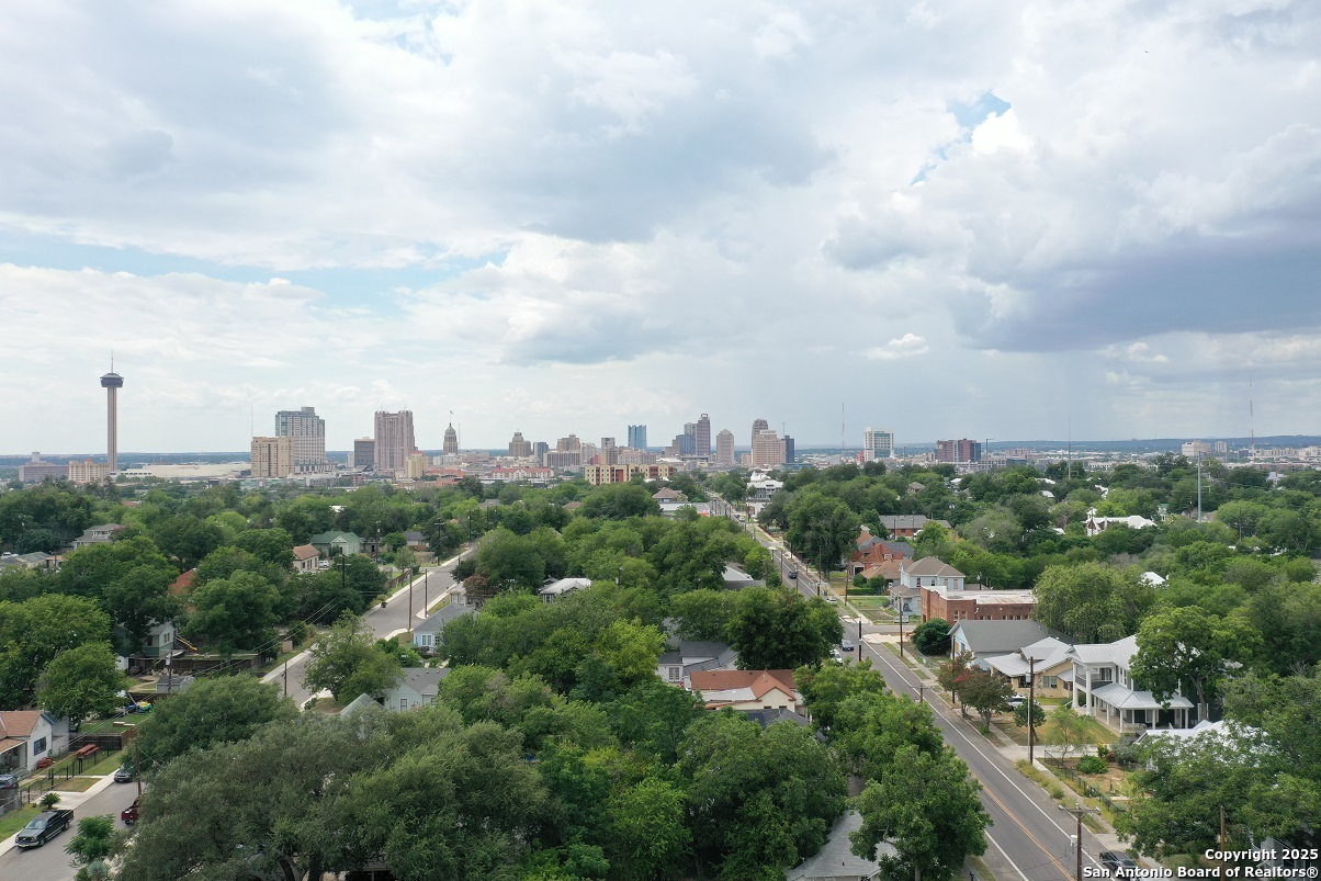 Property Photo: 1206 Nolan TX 78202