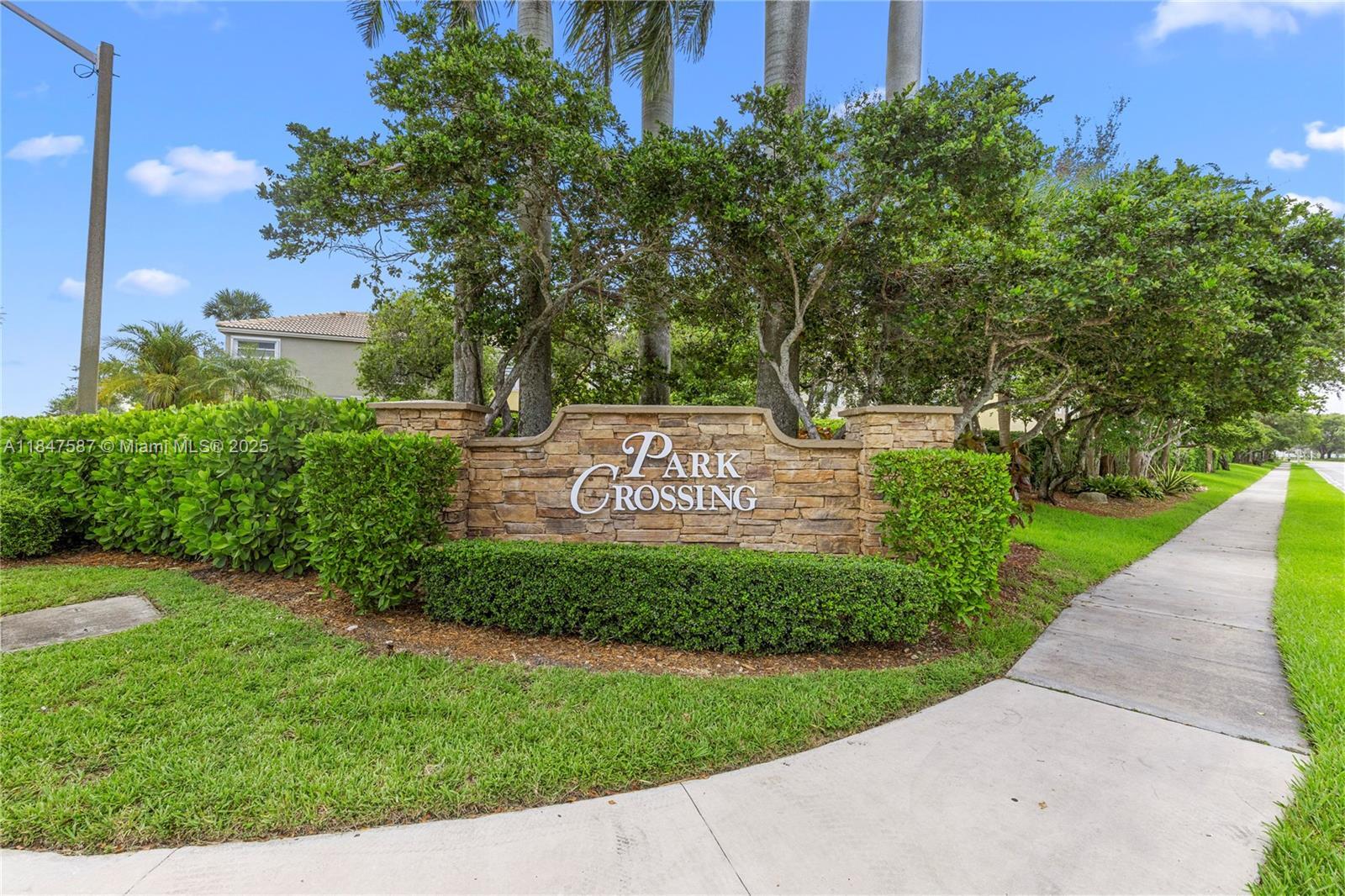 Property Photo:  1445 NW 154th Ln  FL 33028 