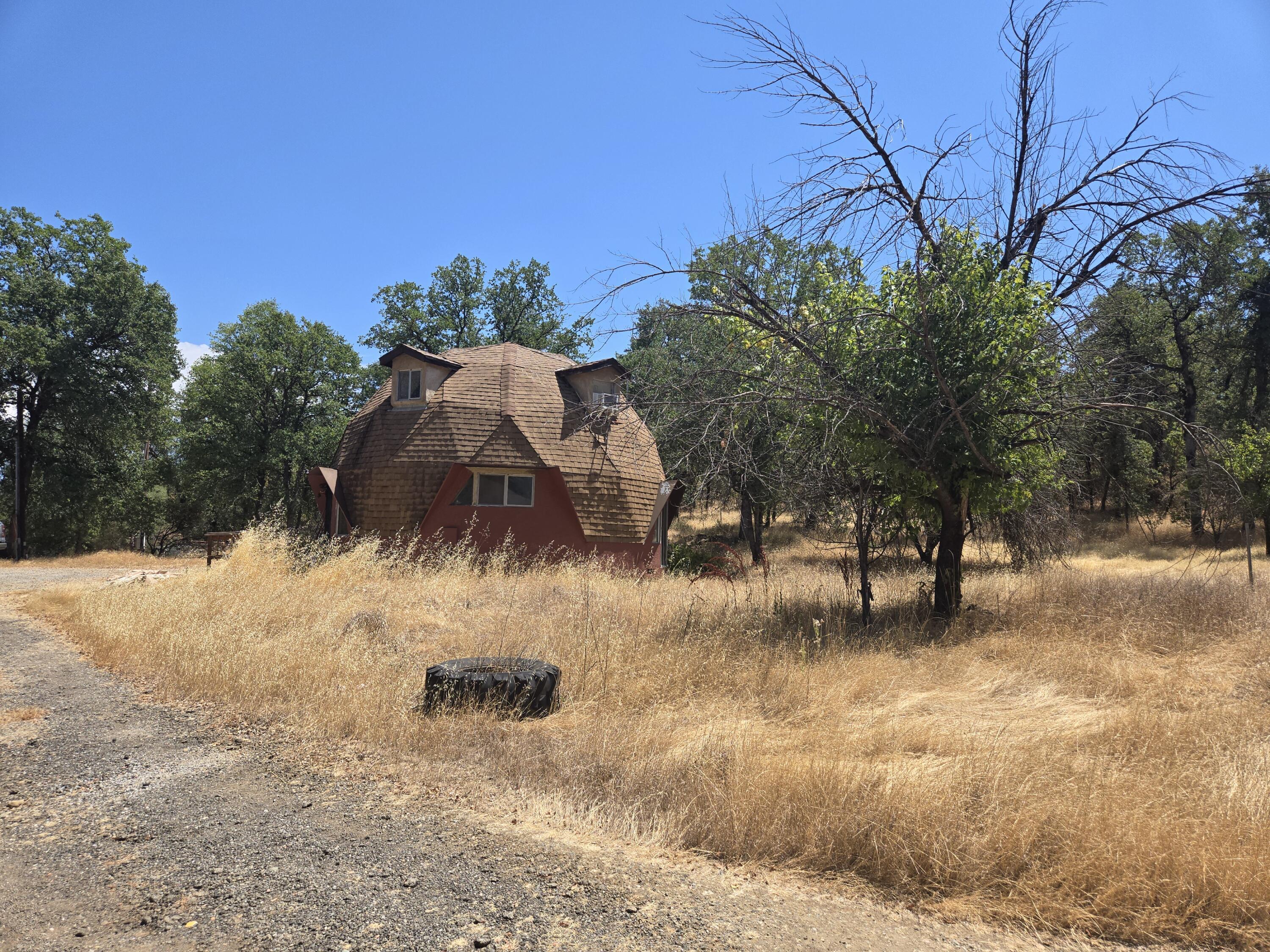 Property Photo:  18353 Old Oasis Road  CA 96003 