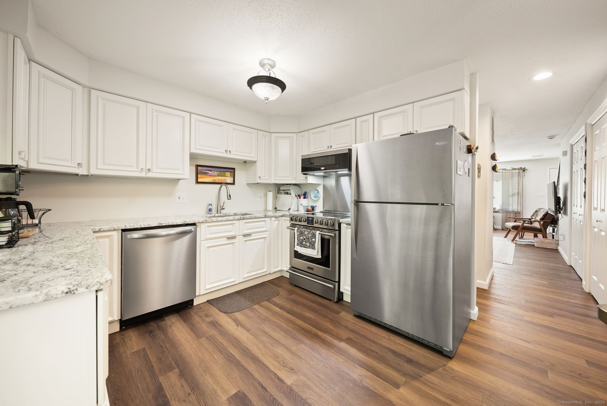 Property Photo: 68 Concord Drive 68 CT 06067