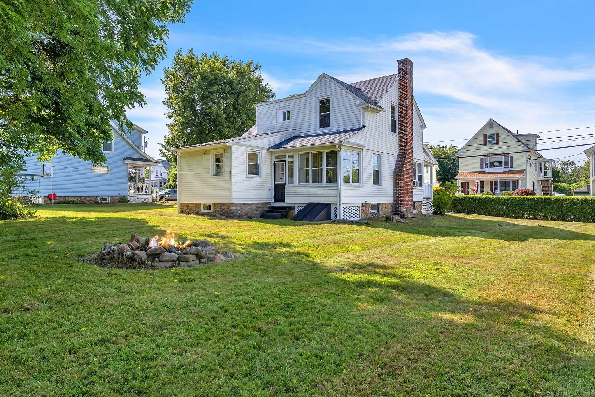 Property Photo:  78 School Street  CT 06320 