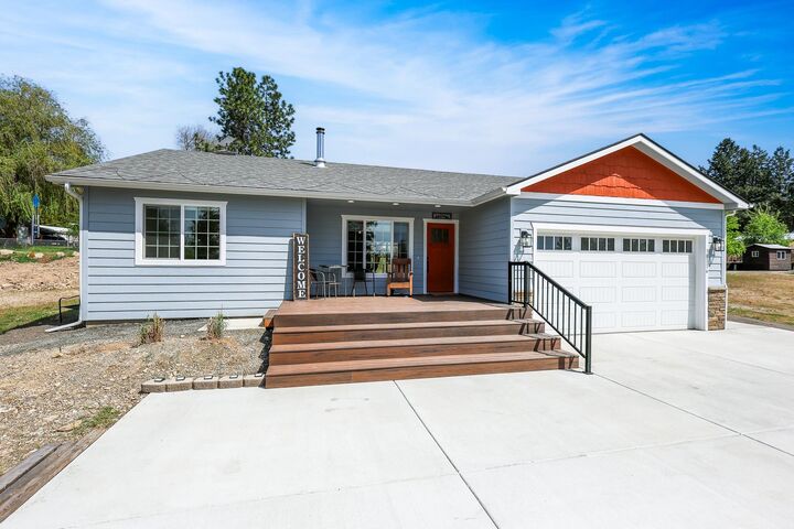 Property Photo:  38116 N Sheets Rd  WA 99009 