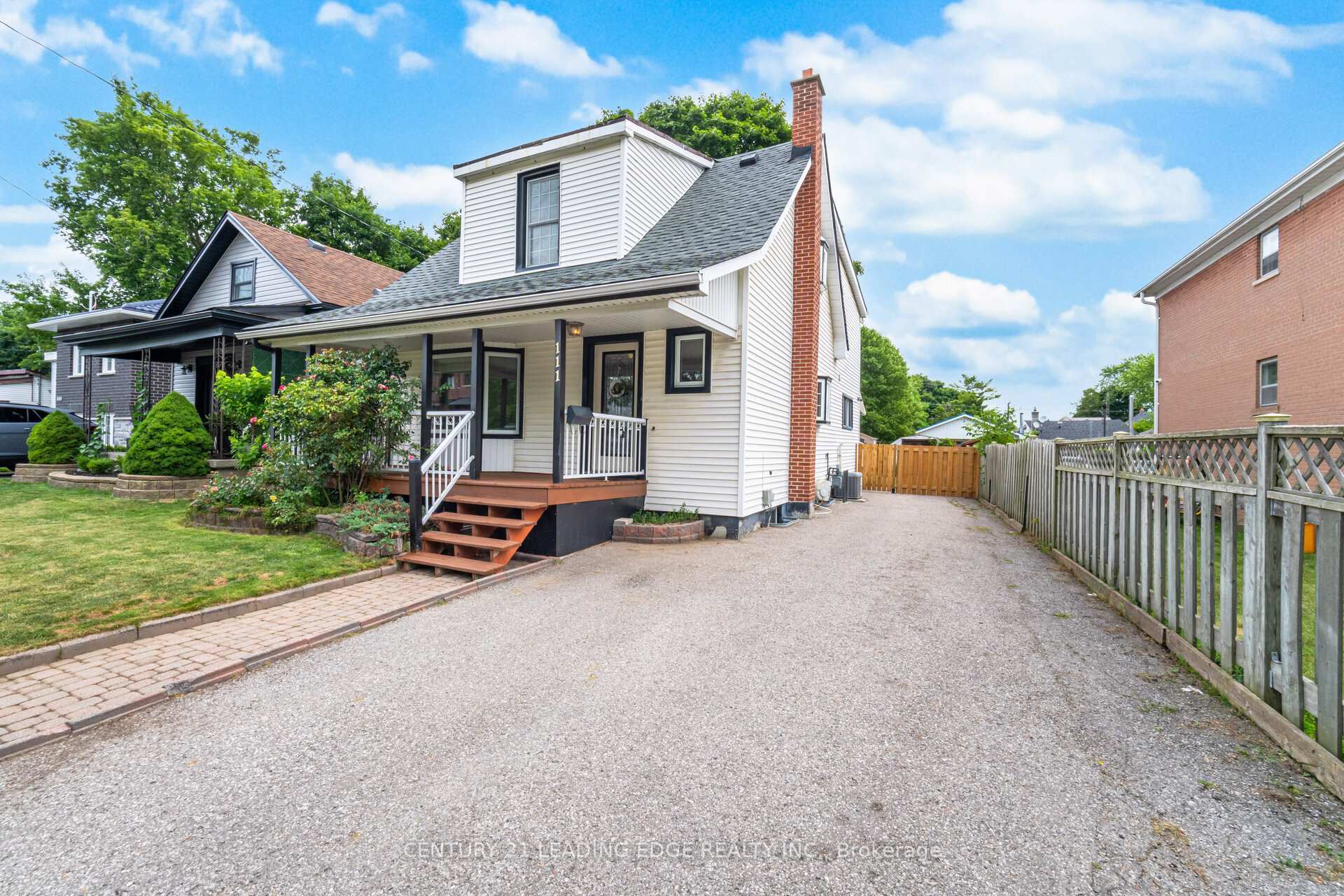 Property Photo:  111 Cromwell Avenue  ON L1J 4T5 