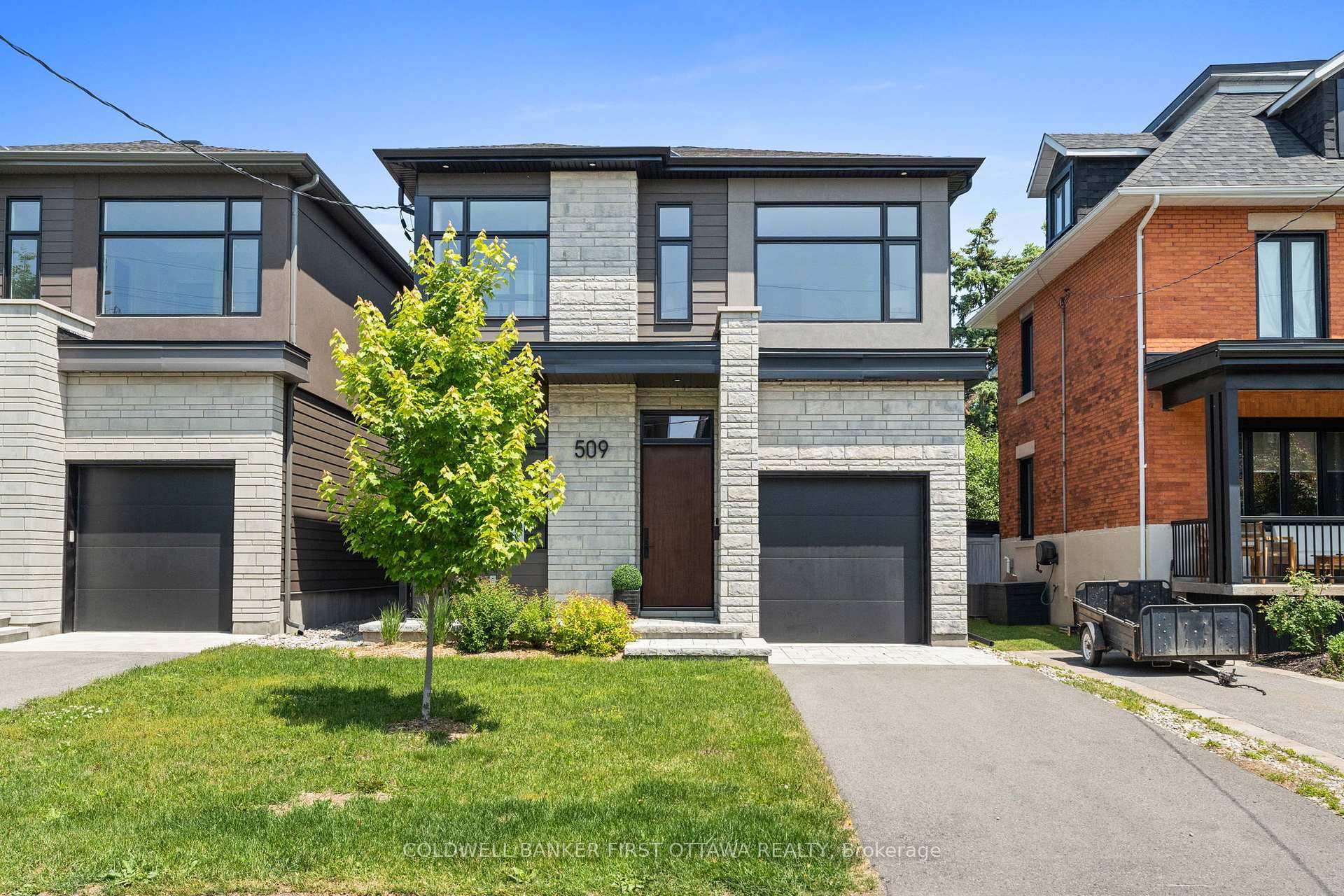 Property Photo: 509 Edison Avenue ON K2A 1V3
