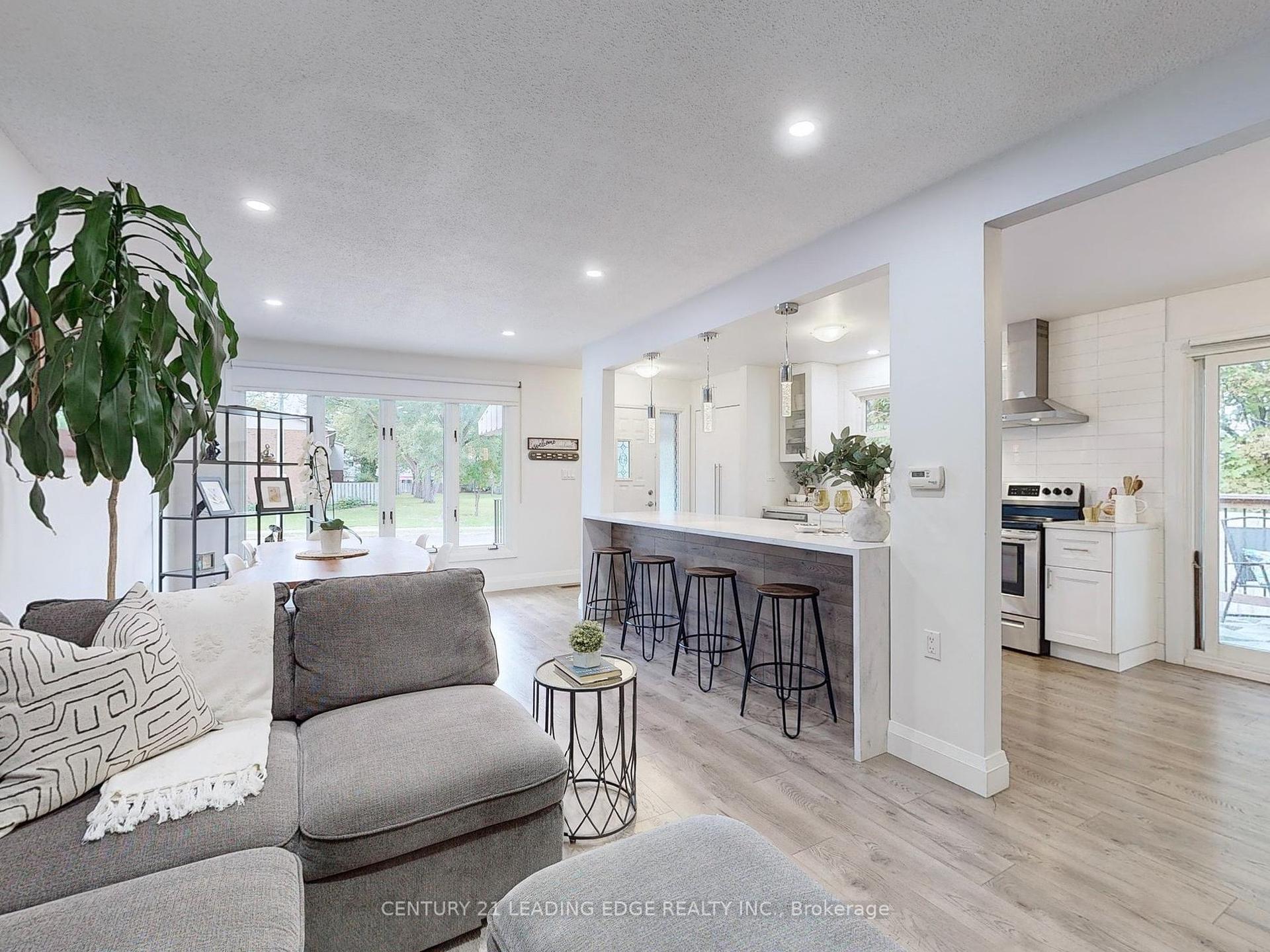 Property Photo: 49 Quigley Road ON L8K 6K9