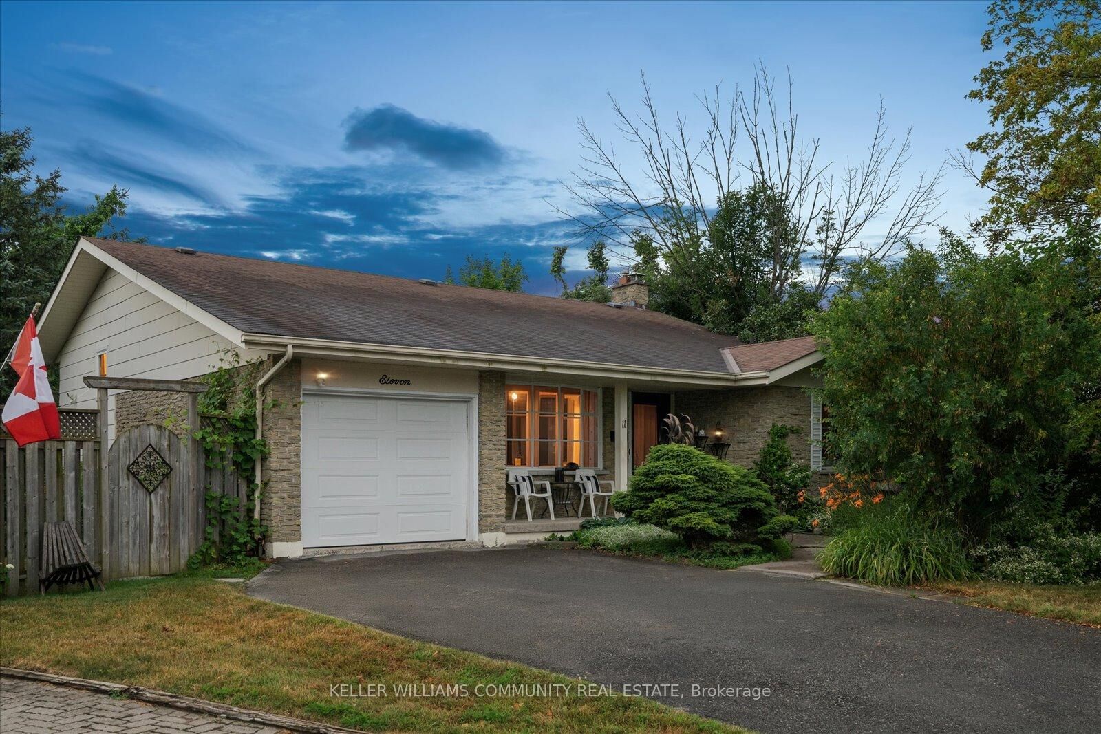 Property Photo: 11 Bayleaf Court ON K9K 1A2