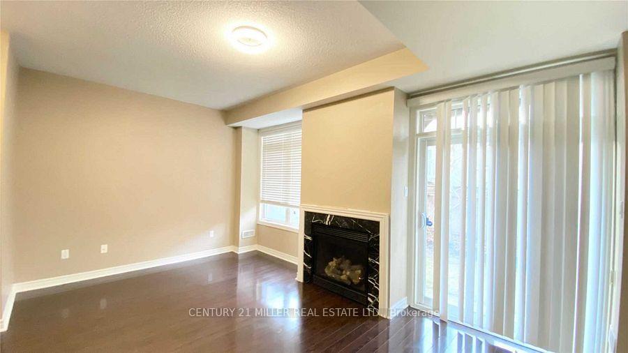 Photo de la propriété:  5710 Long Valley Road 13  ON L5M 0M1 