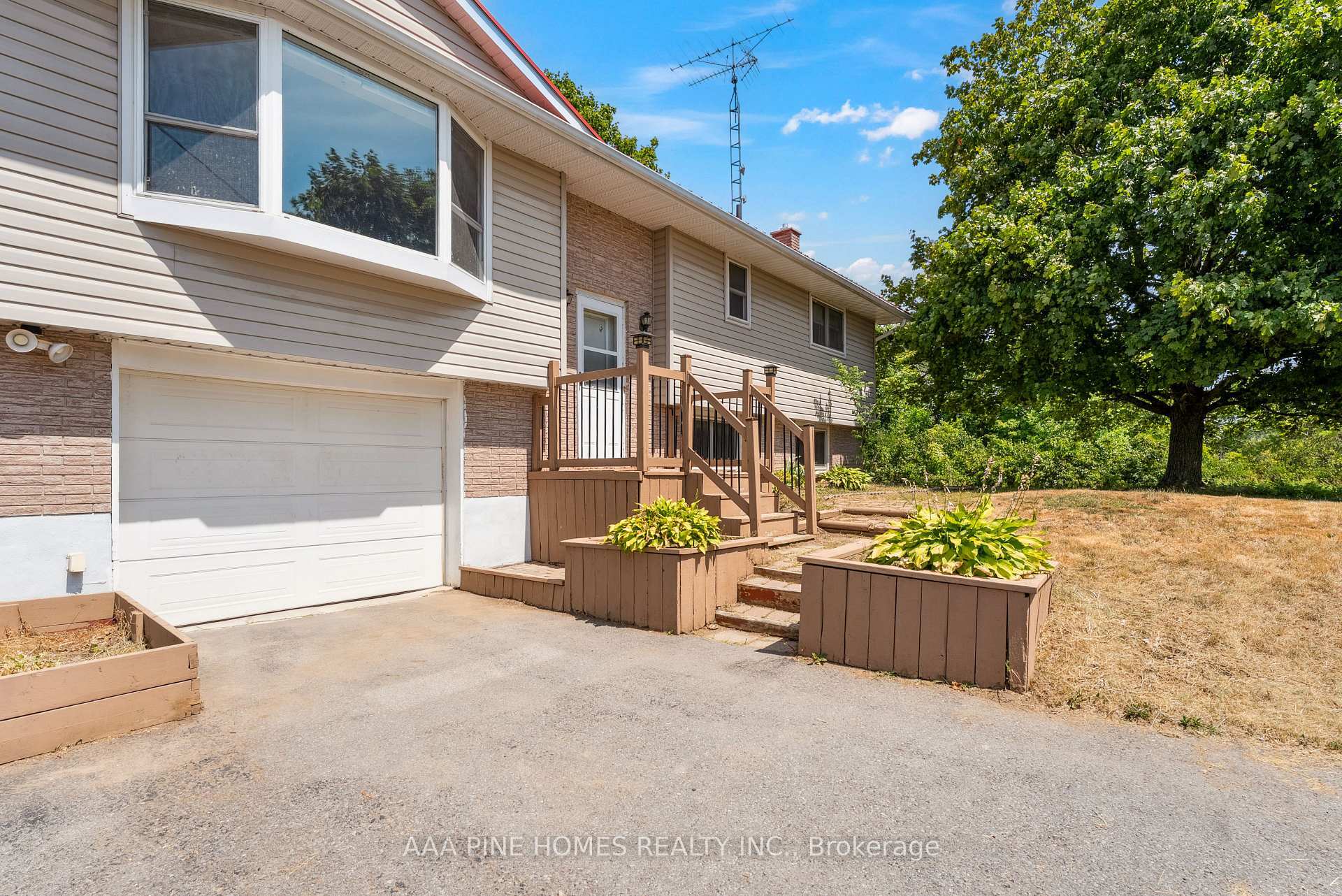 Property Photo: 3952 Shannonville Road ON K0K 2Y0