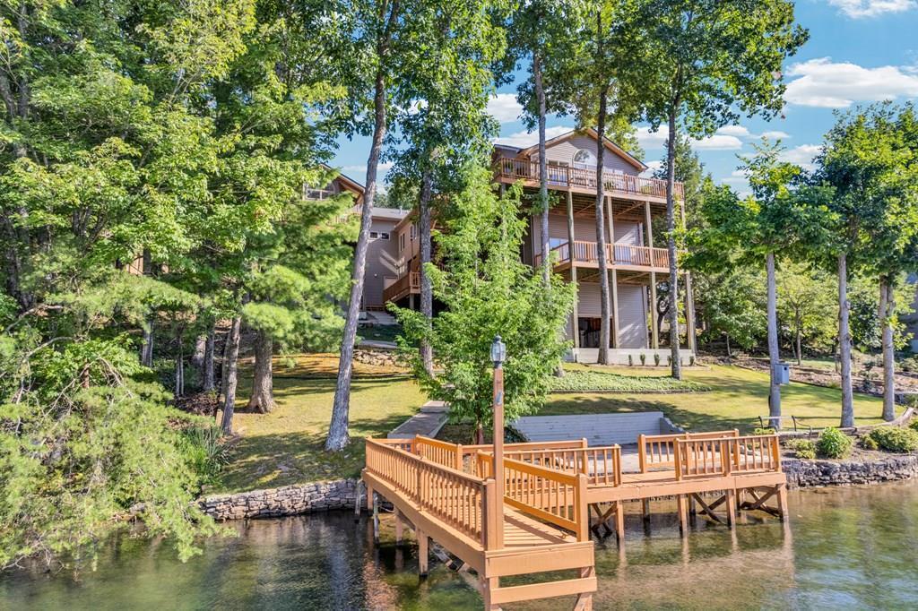Property Photo: 43 Markham Ter TN 38558