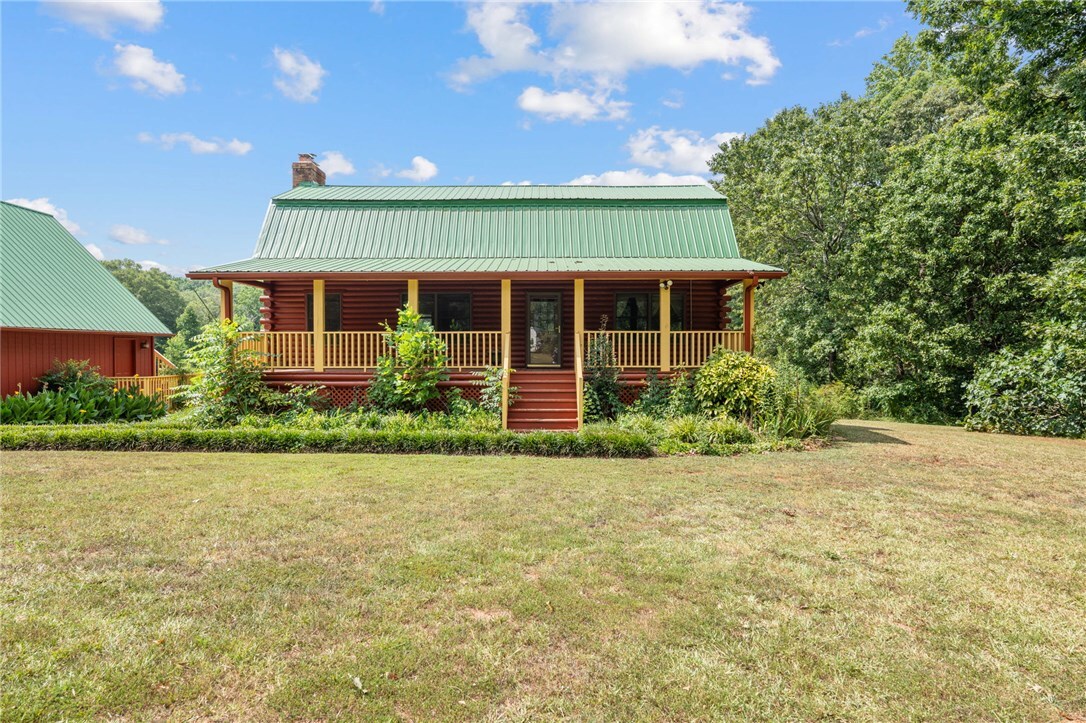 Property Photo: 728 Tall Oak Trail SC 29678