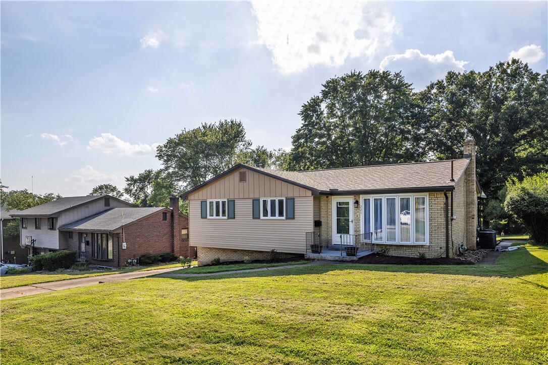 Property Photo: 2207 Haymaker PA 15146