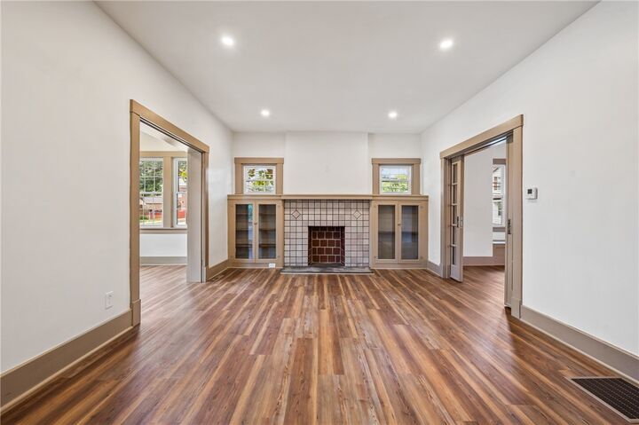 Property Photo:  514 Walnut Ave  PA 15025 