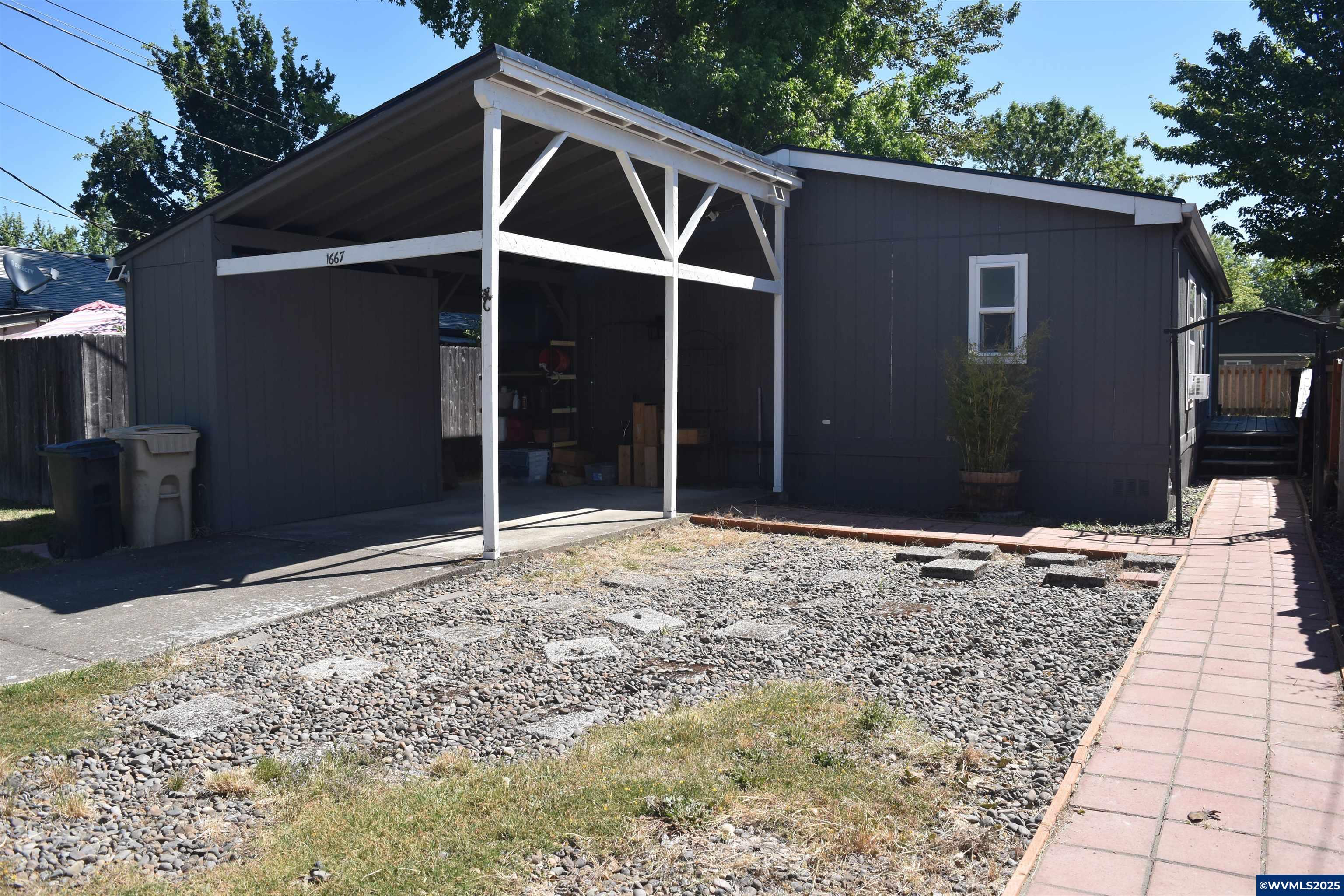 Property Photo:  1667 NW Highland Dr  OR 97330 