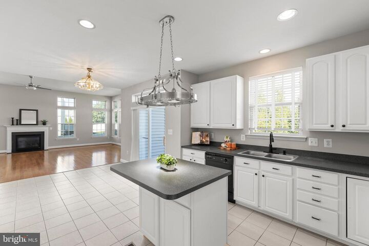 Property Photo: 114 Nassau Drive VA 22602