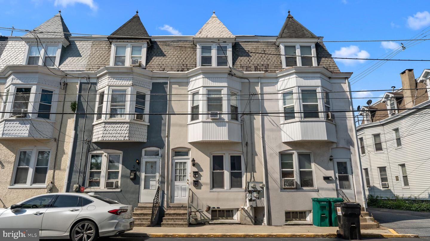 Property Photo:  22 W 5th Street  PA 19512 