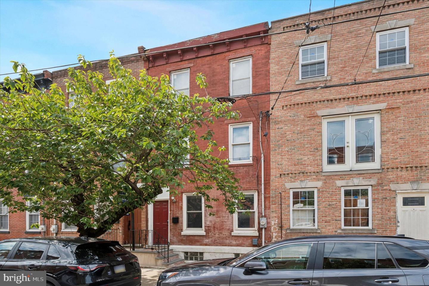 Property Photo:  2026 Ellsworth Street  PA 19146 