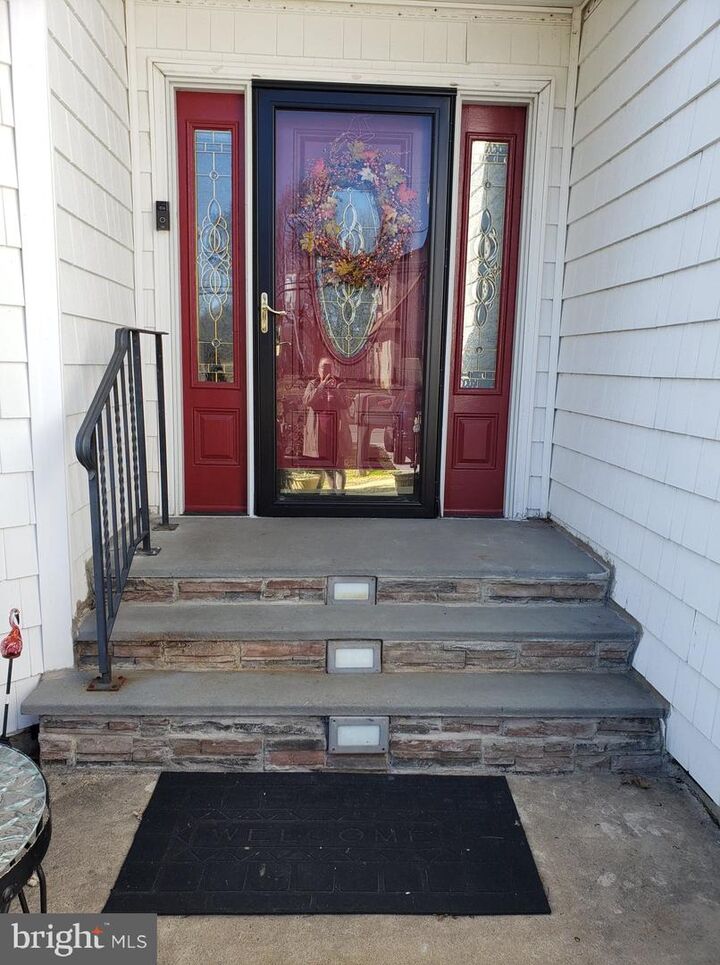 Property Photo:  140 Linden Avenue  PA 19038