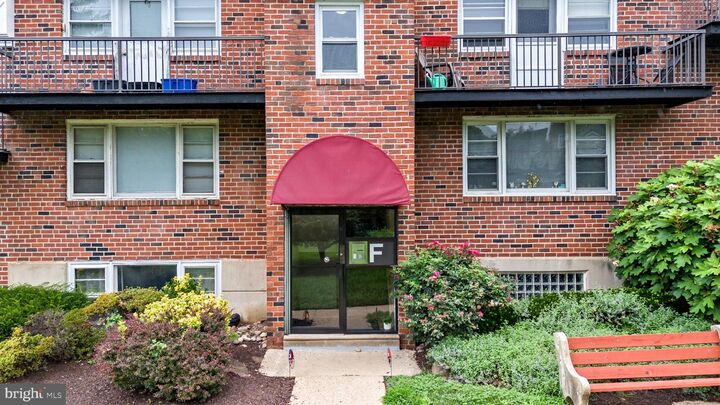 6901 Valley Avenue F1  Philadelphia PA 19128 photo