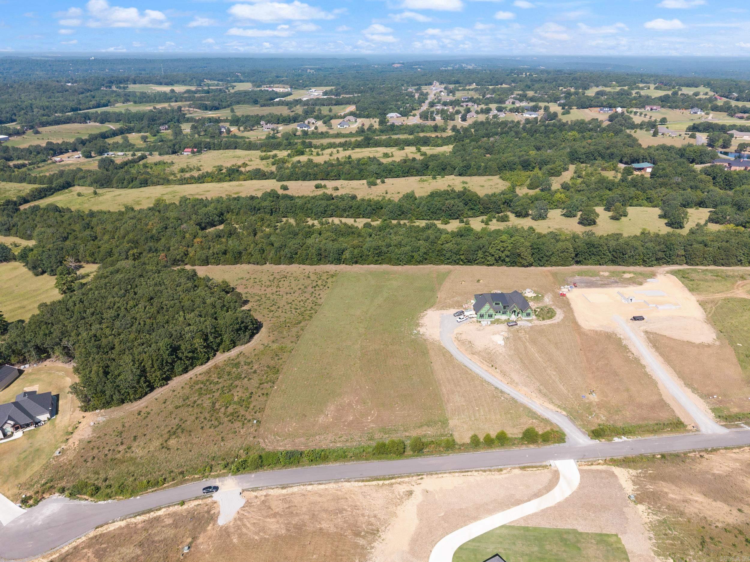 Property Photo:  