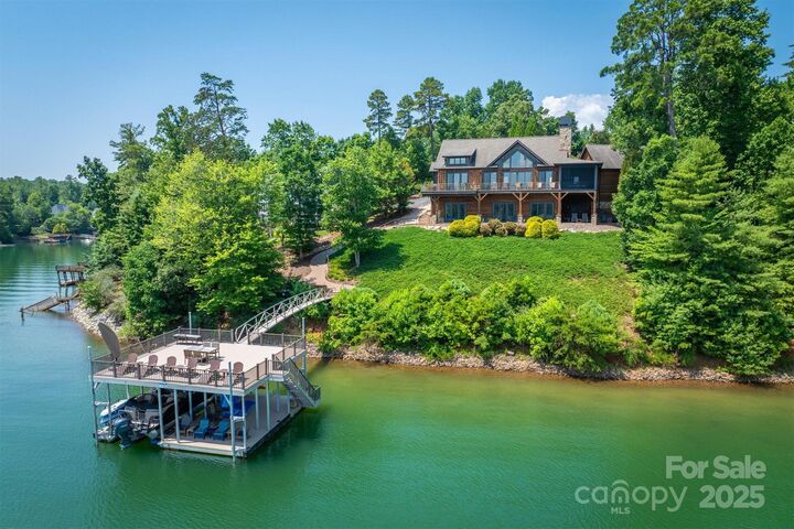 597 Waterglyn Way  Nebo NC 28761 photo
