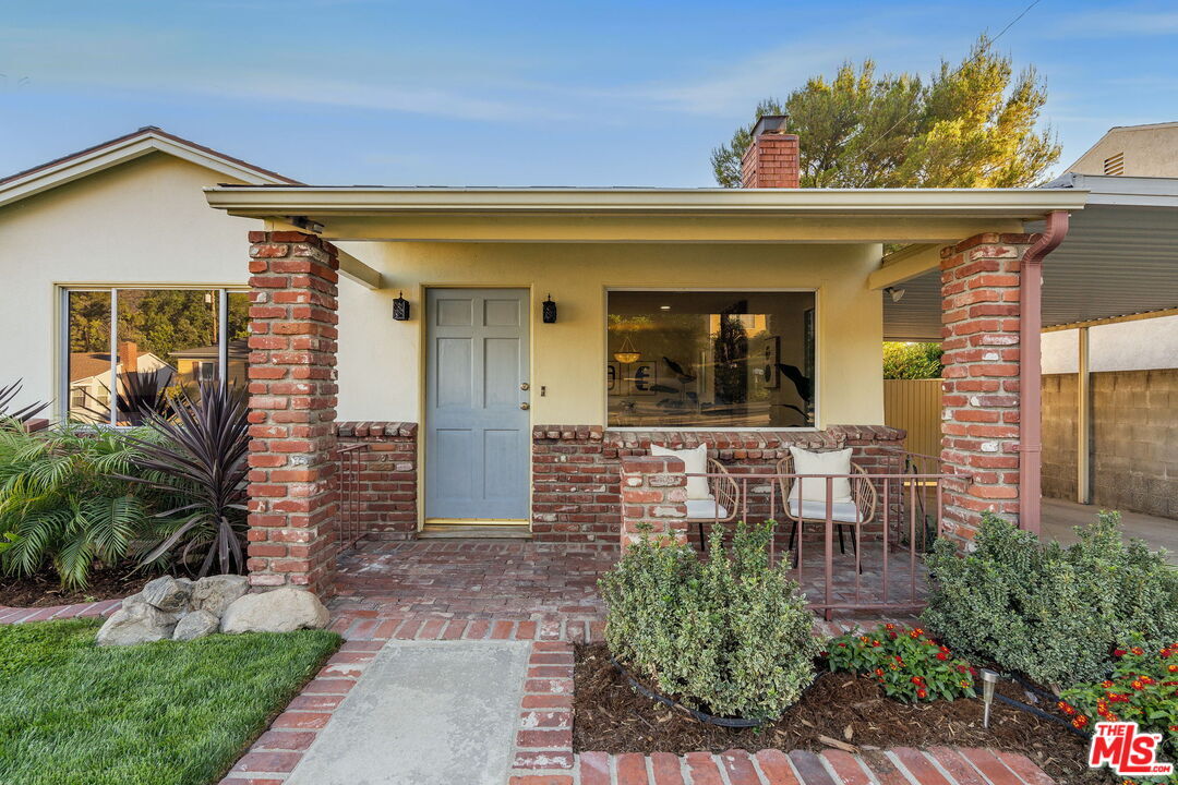 Property Photo: 3330 Paraiso Way CA 91214