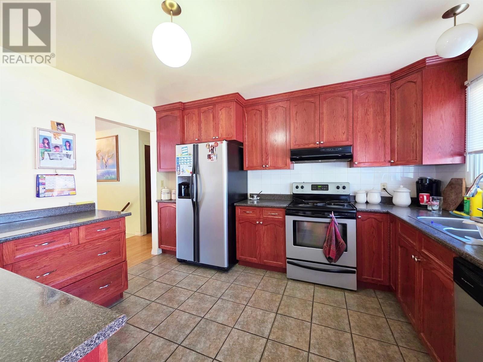 Photo de la propriété: 677 Reid Street BC V2J 2N2