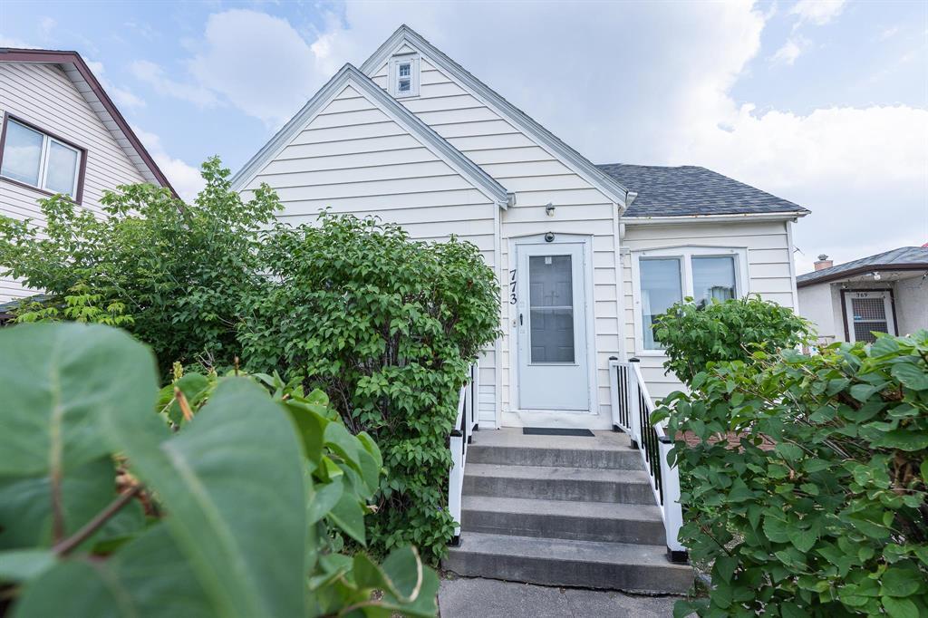 773 McPhillips Street  Winnipeg MB R2X 2J2 photo