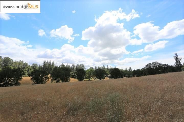 Property Photo: 22000 Ferretti Rd. CA 95321