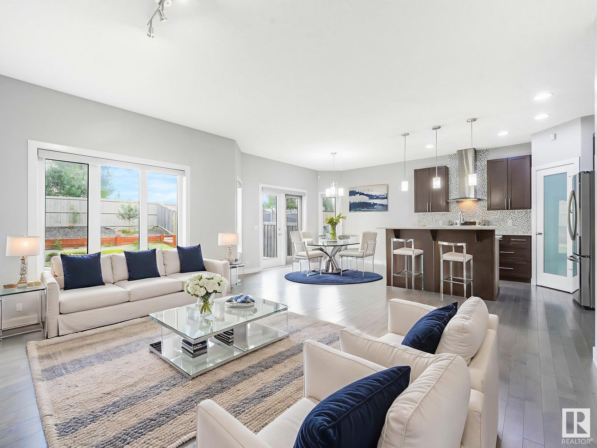 Property Photo: 21823 80 Avenue NW AB T5T 4S2