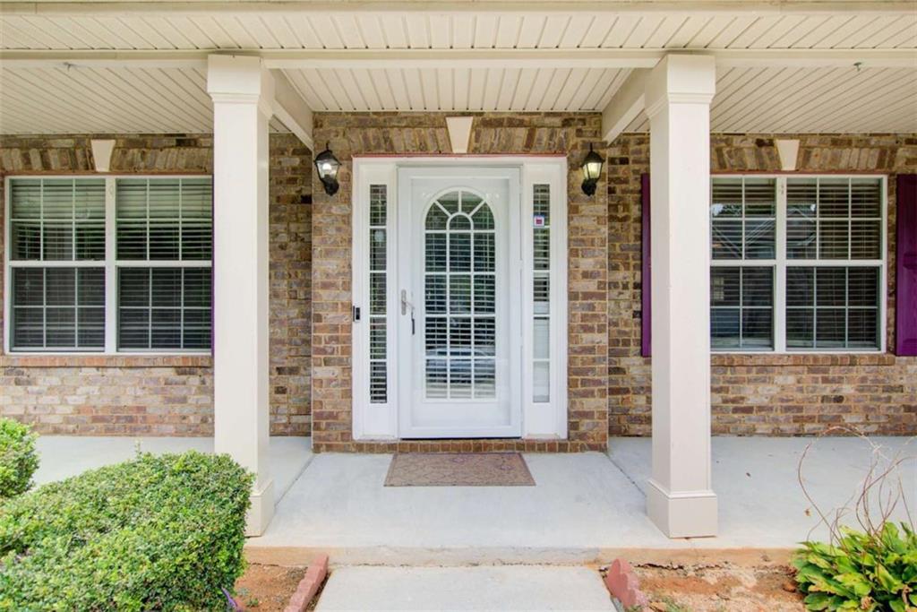 Property Photo: 1400 Travers Creek Trail GA 30012