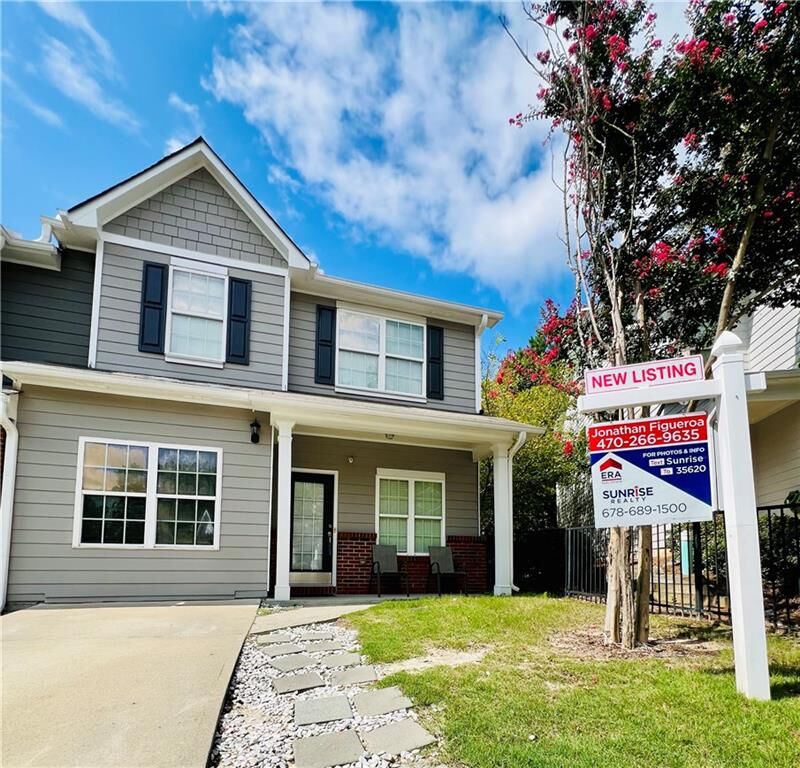 Property Photo:  2106 Waterleaf Drie  GA 30519 