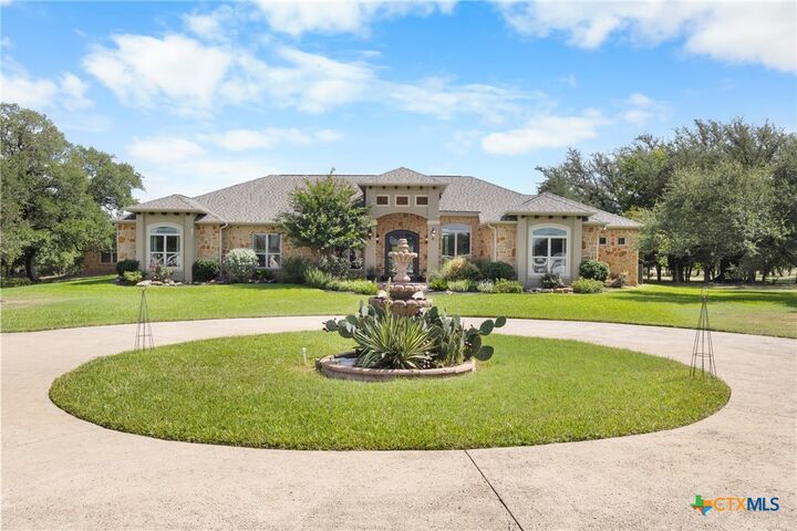 Property Photo: 139 Eagle Rock TX 76571