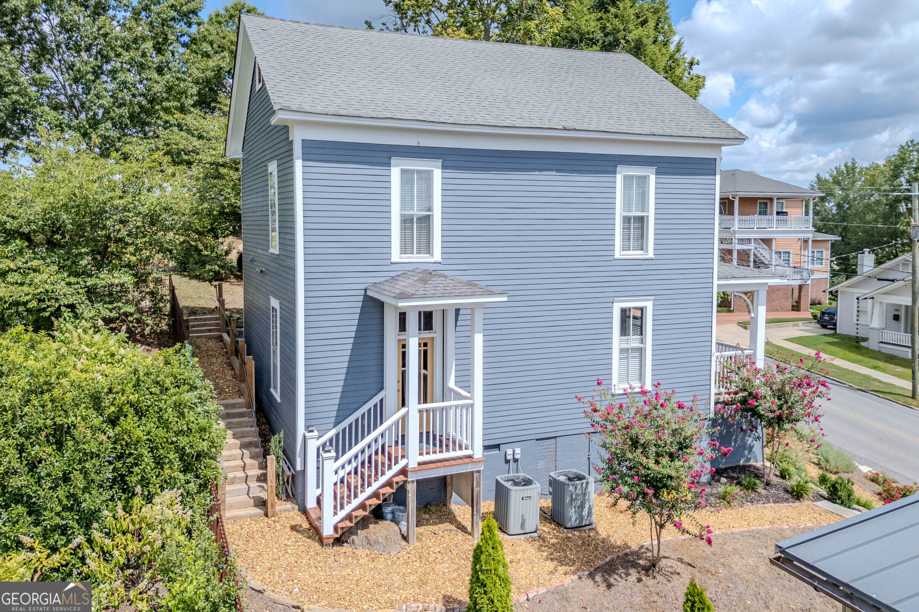 Property Photo:  204 E 5th Avenue  GA 30161 