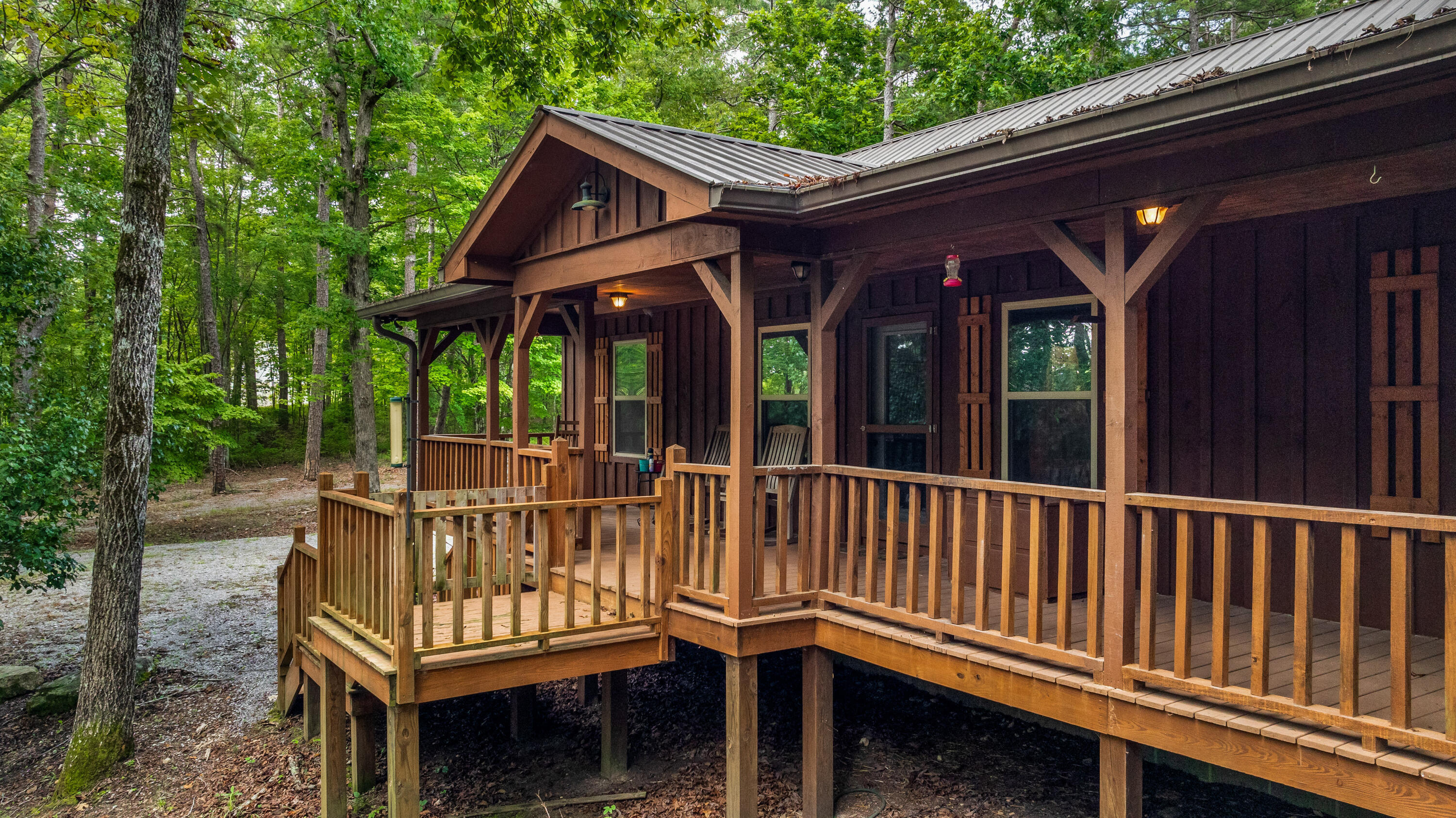 Property Photo: 1054 County Road 106 AL 35984
