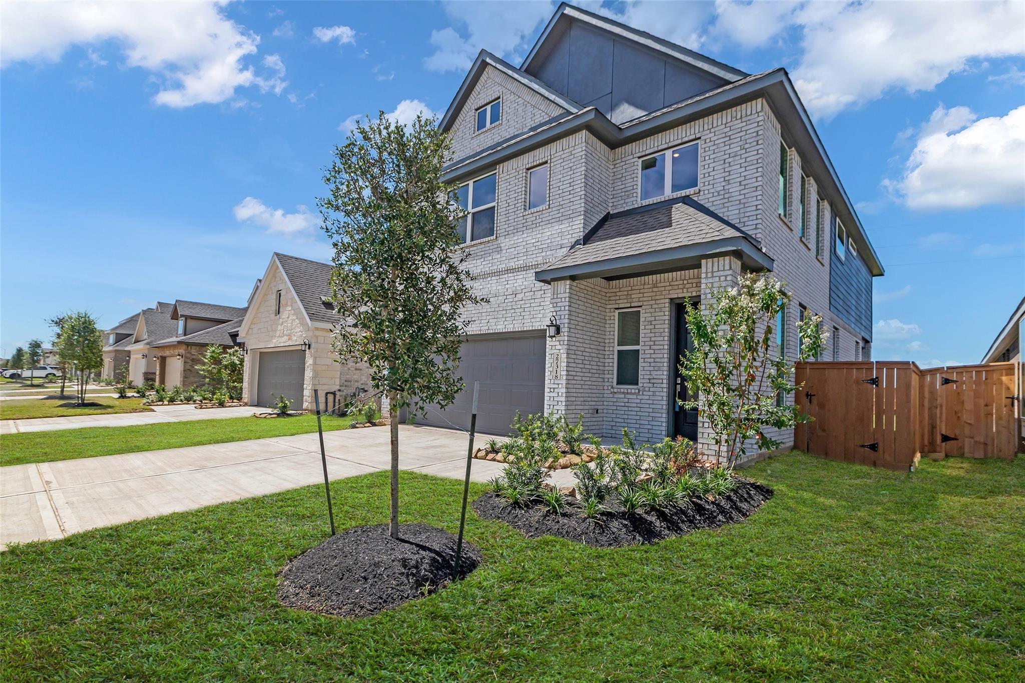 Property Photo: 27318 Sweetwater Bay Drive TX 77493