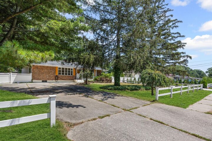Property Photo: 741 Ocean Avenue NY 11716