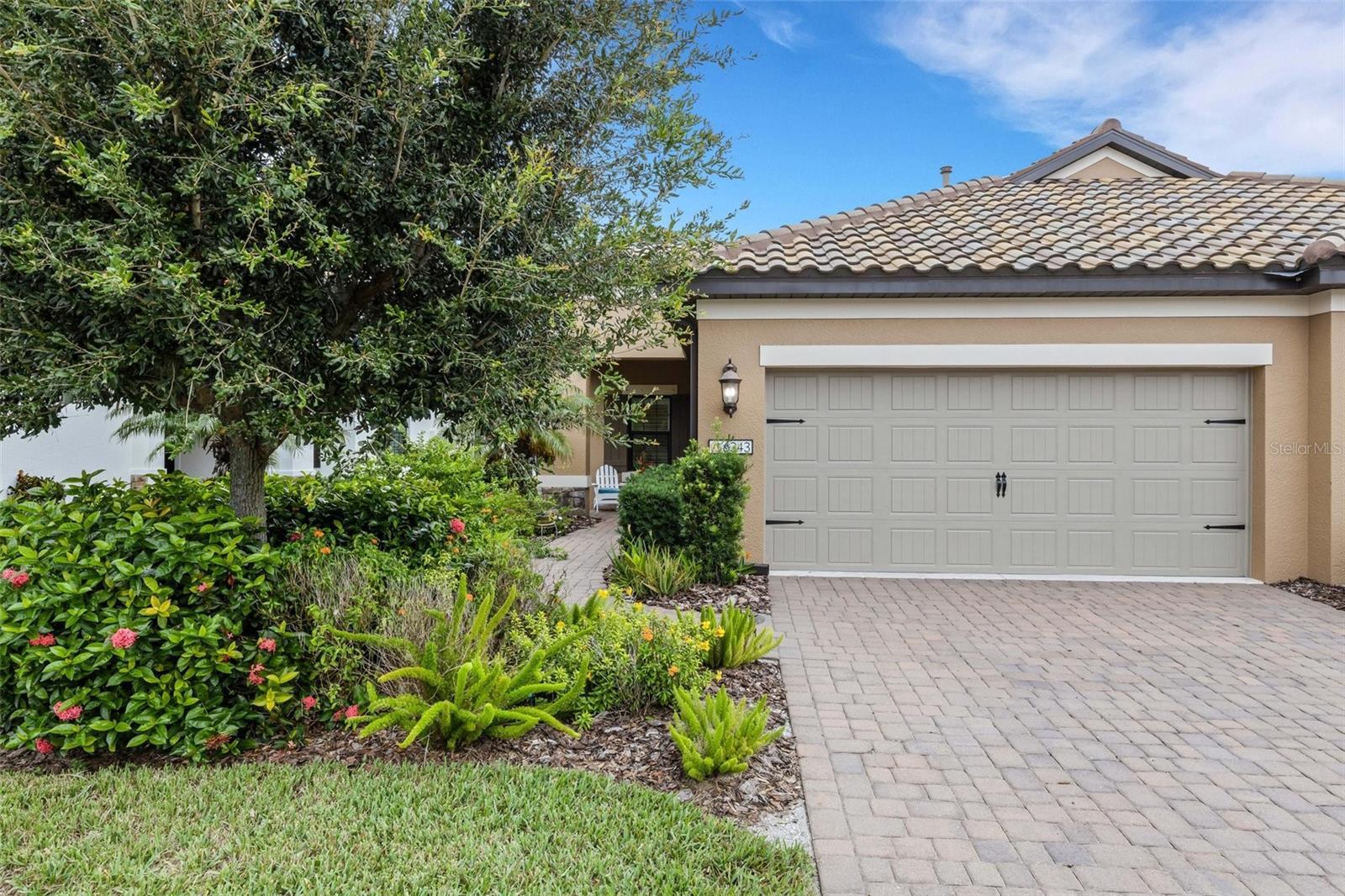 Property Photo: 6343 Positano Court FL 34243