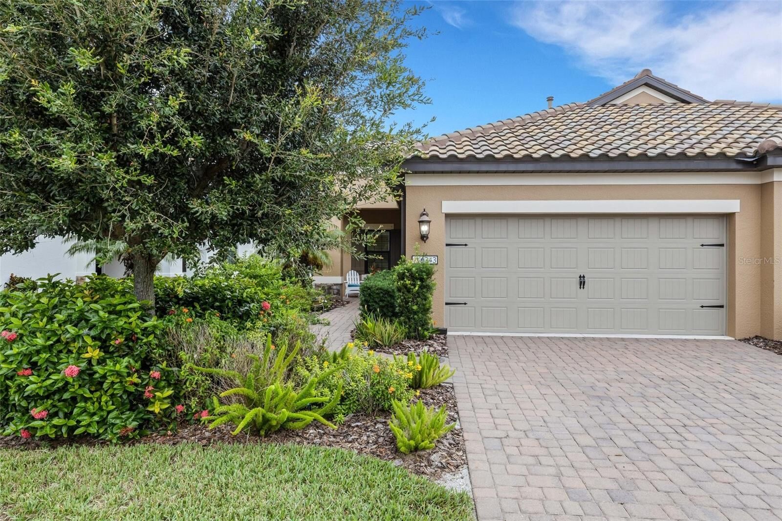 Property Photo:  6343 Positano Court  FL 34243 