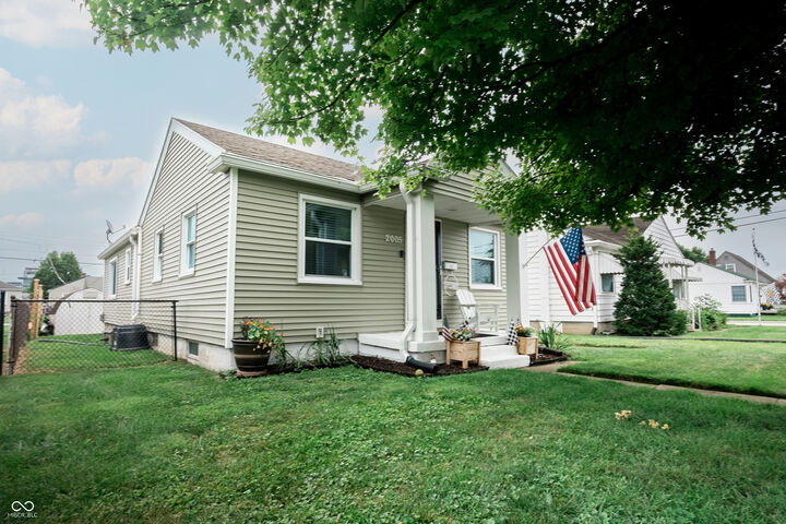 Property Photo:  2005 Fisher Avenue  IN 46224 
