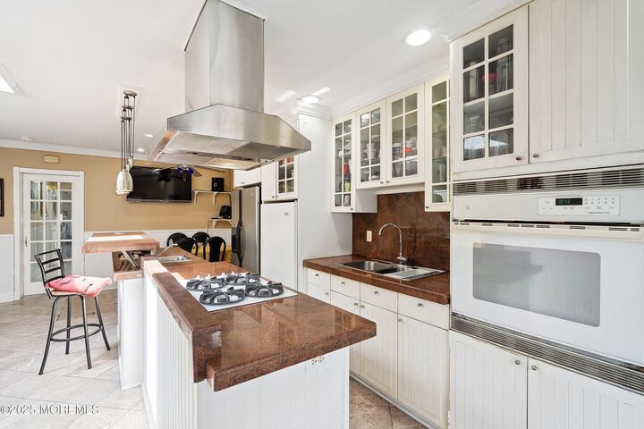 Property Photo: 92 Hutton Street NJ 07307