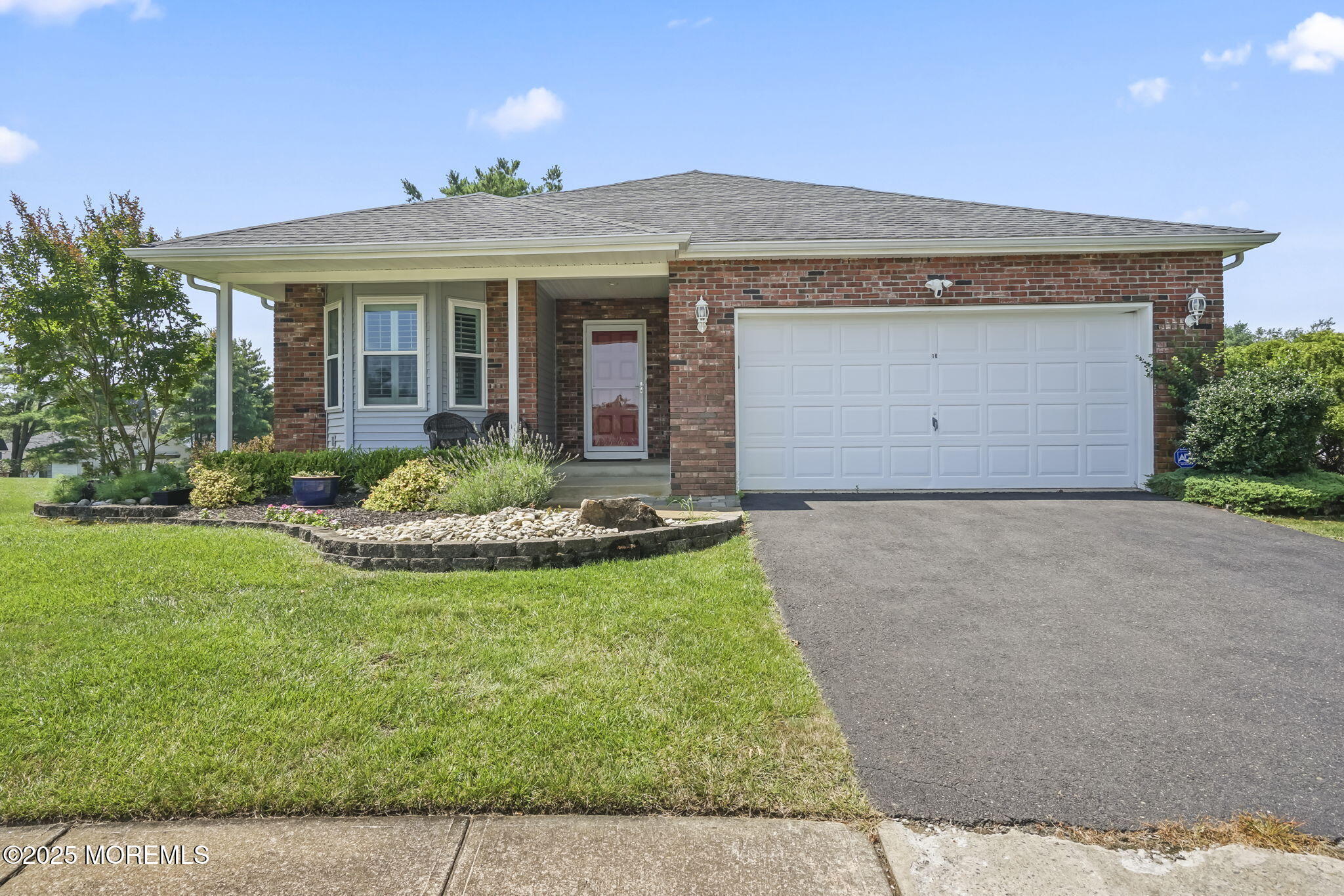 10 Surray Court  Marlboro NJ 07746 photo